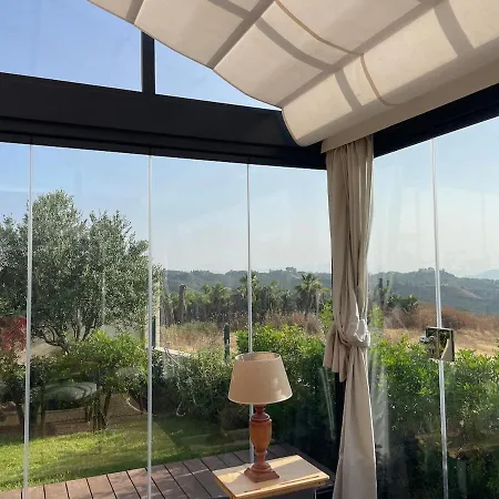 Holiday home Beautiful New & Pool Mountain View