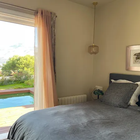 Beautiful New & Pool Mountain View Coín